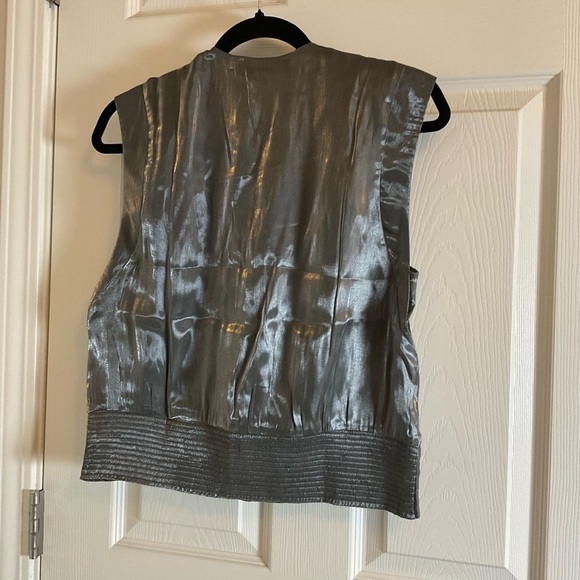 Rachel Roy Silver Sleeveless V-Neck Top size medium - Picture 11 of 12